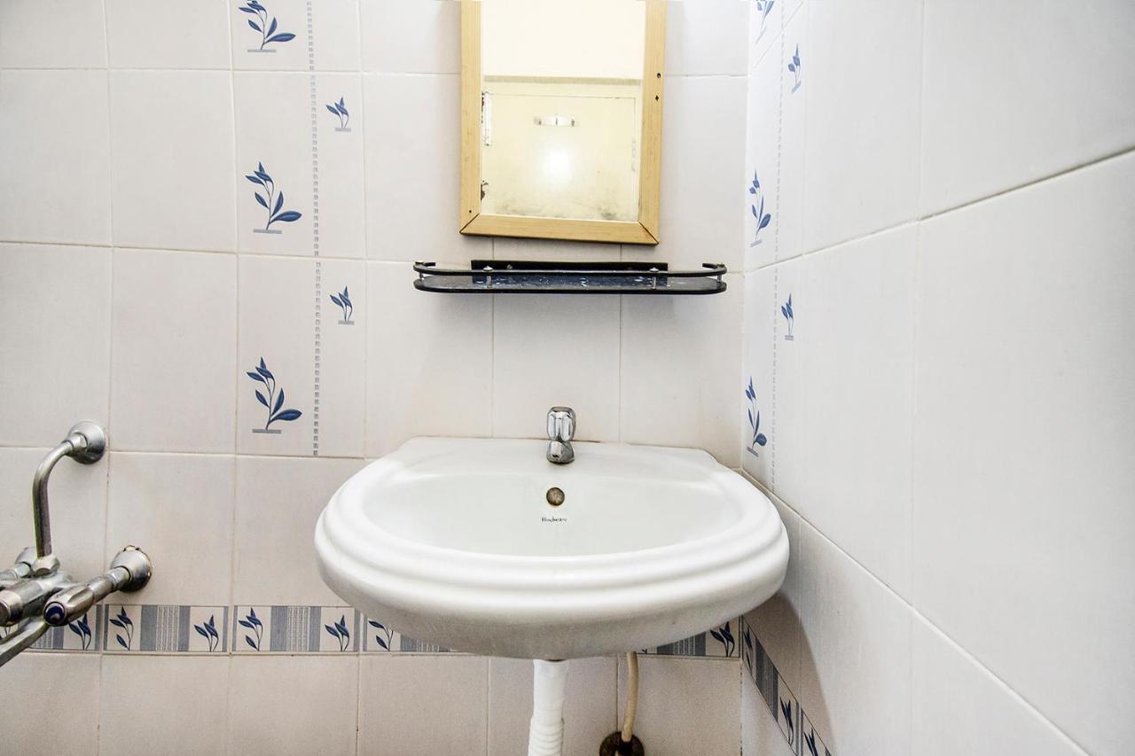 Fabhotel Aditya Yatri Nivas - Nr Tirupati Railway Station Eksteriør billede